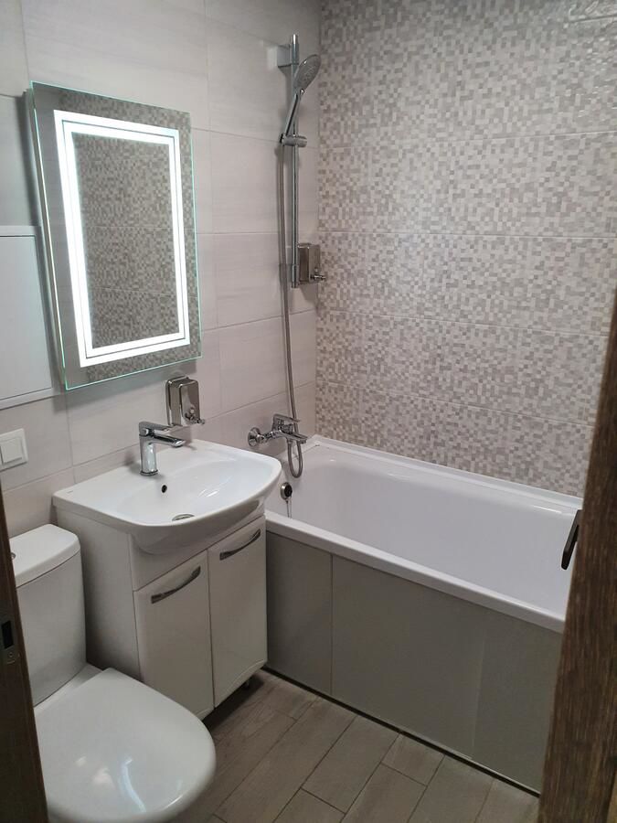 Апартаменты Apartment on Tarkovskogo 2 Кропивницкий-4